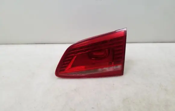 Volkswagen PASSAT B7 Tailgate rear/tail lights 3AF945308B