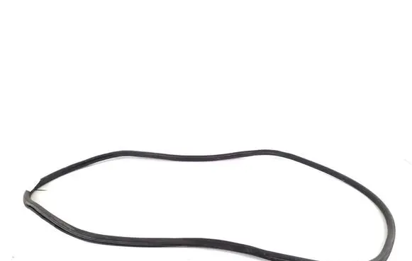Porsche Cayenne (9Y0 9Y3) Front door rubber seal 9Y3831721B