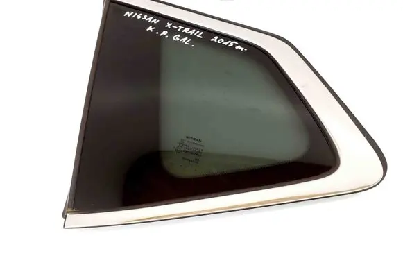 Rear side window