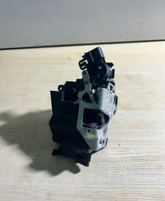 Front door lock