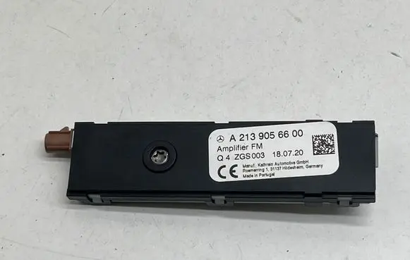 Mercedes-Benz A W177 Aerial antenna amplifier A2139056600 ZGS003