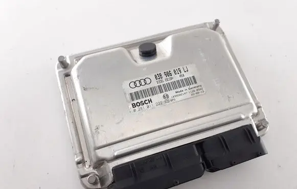 Audi A4 S4 B6 8E 8H Engine control unit/module 038906019LJ 0281011222