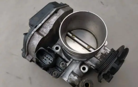 Audi A3 S3 8L Throttle valve 06A133064J