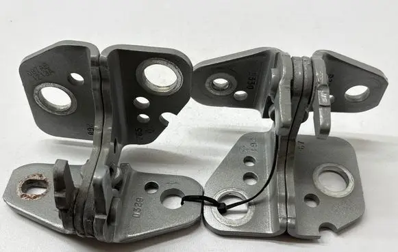 Jeep Grand Cherokee WL Front door hinge set 85574f V2A3A