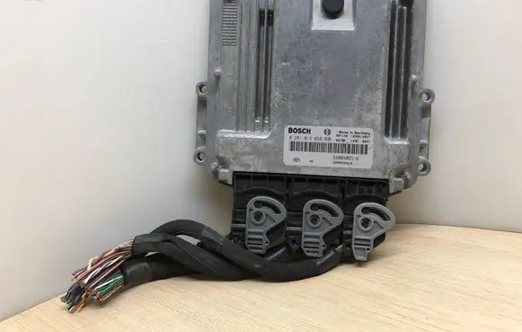 Renault Trafic II (X83) Engine control unit/module 0281012658 8200666516 8200666519