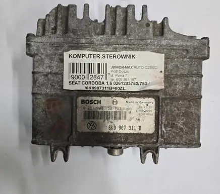Volkswagen Golf III Engine control unit/module 6K0907311B 0261203752 0261203753