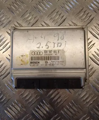 Audi A4 S4 B5 8D Engine control unit/module 0281001834 8D0907401H 28RTE267