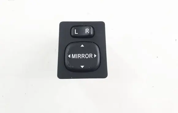 Toyota RAV 4 (XA40) Wing mirror switch