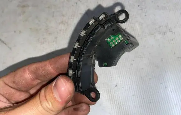 Mercedes-Benz E W211 Steering angle sensor 0025428018 A0025428018