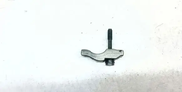 Opel Mokka Fuel Injector clamp holder