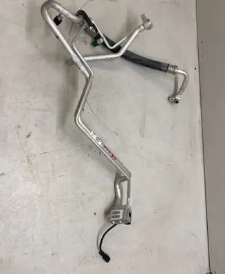 Tesla Model X Air conditioning (A/C) pipe/hose 105625900D
