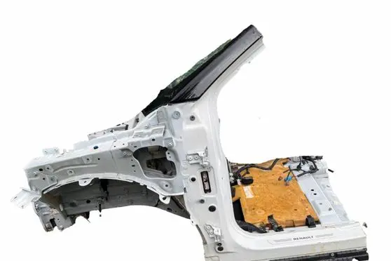 Renault Scenic E-Tech V Front quarter panel