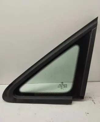 Volkswagen Caddy Front triangle window/glass 2K0845411F