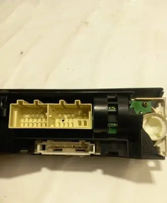 Skoda Fabia Mk2 (5J) Climate control unit 5J0820045C