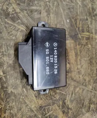 Mercedes-Benz S W140 Seat heating relay 1408201526