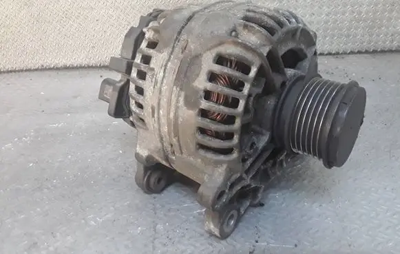 Volkswagen Sharan Generator/alternator 028903028E 0124515010183