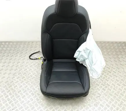 Tesla Model Y Juniper Front passenger seat 2700021E1A