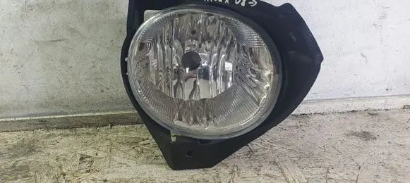 Toyota Hilux (AN10, AN20, AN30) Front fog light