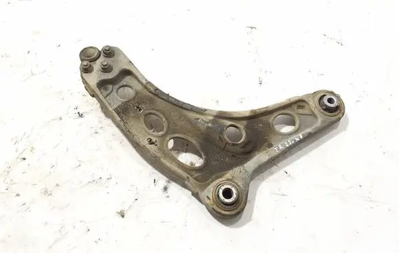 Renault Trafic III (X82) Front lower control arm/wishbone 545016850R