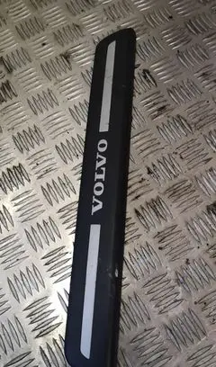 Volvo V50 Side skirt front trim 08622671