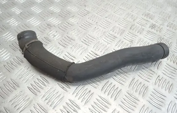 Land Rover Discovery 3 - LR3 Engine coolant pipe/hose