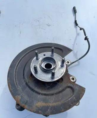 Ford Explorer Rear wheel hub bb535b759