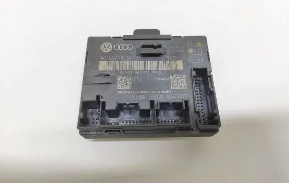 Audi A5 8T 8F Door control unit/module 4K0959792M I90710000202E7