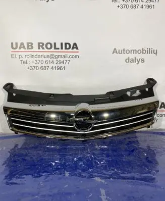 Opel Astra H Front bumper upper radiator grill