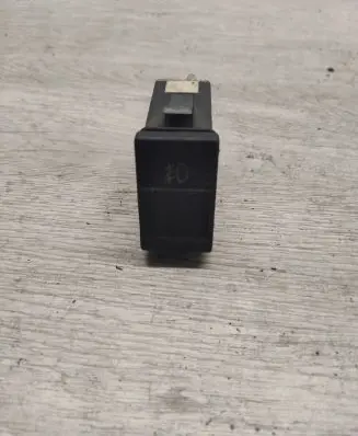 Fog light switch