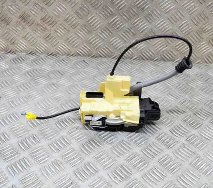 Volvo XC40 Rear door lock 32131411 E44319100
