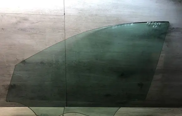 Mercedes-Benz E W213 Front door window glass four-door 43R00050 E000292 DOT24M62AS2