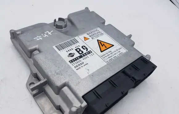 Nissan X-Trail T30 Engine control unit/module ECU 5800454B9 23710ES67A 2758004543