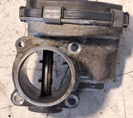 Peugeot 3008 I Throttle valve 28275019 9673534480 200212