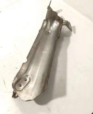 Mercedes-Benz E W211 Heat shield in engine bay A6420901141 0602121902
