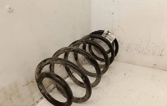Toyota Yaris Rear coil spring