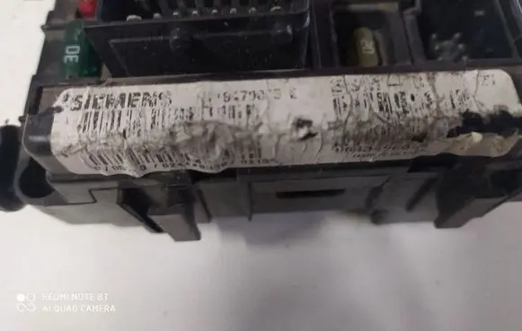 Citroen C5 Comfort/convenience module 9643498680