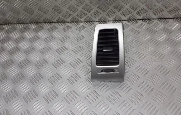 Suzuki Liana Dashboard air vent grill cover trim 7363059J00