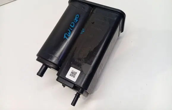 Renault Twingo III Active carbon filter fuel vapour canister 149503210R 149505949R