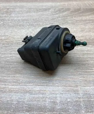 Renault Scenic I Headlight level adjustment motor 7700840141 WITHPLUG