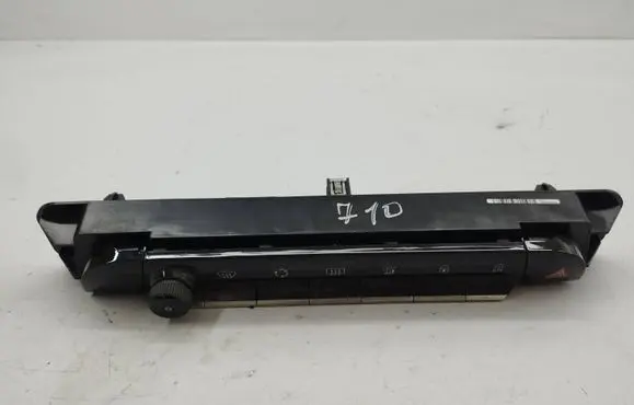 Citroen C5 Aircross Climate control unit 9828018177