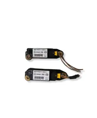 Chrysler Crossfire Airbag deployment crash/impact sensor 0003043291102231 006481 0003043291101993