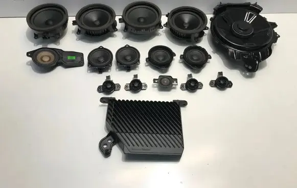 Volvo V60 Audio system kit 32265527 32265526 3500594