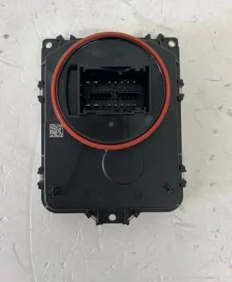 Volkswagen Golf VII Headlight ballast module Xenon 8V0907399D 20271201AA