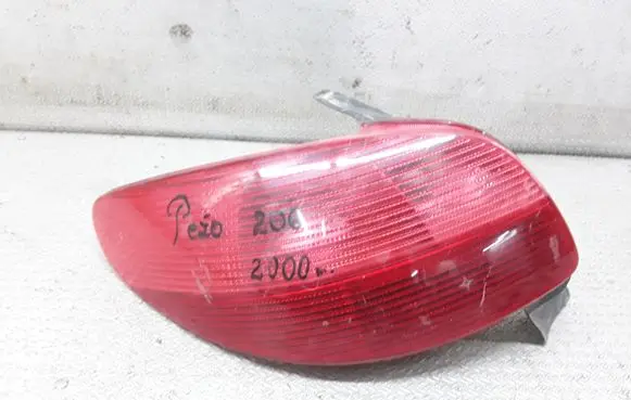 Peugeot 206 Rear/tail lights