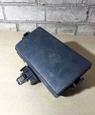 Volkswagen Tiguan Fuse box set 5Q0907361G 63513541 63513540S15