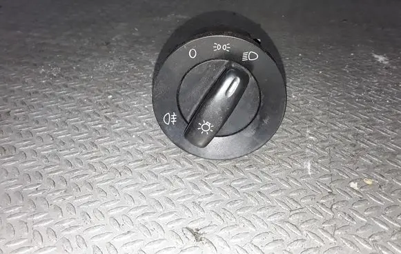 Volkswagen PASSAT B6 Light switch 1K0941431AH