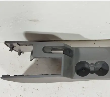 Volkswagen Touran I Center console 1T0863679