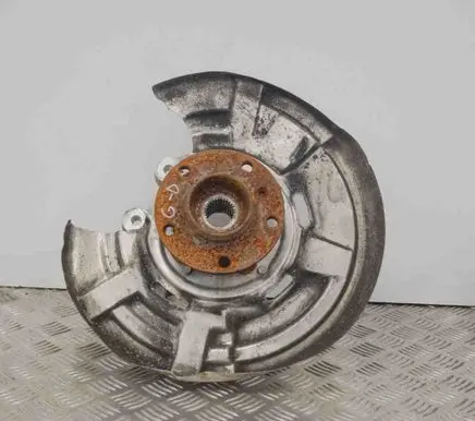 BMW 6 F12 F13 Rear wheel hub 6796146