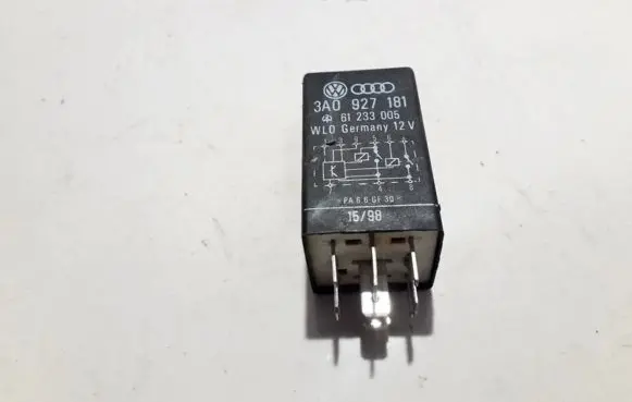 Volkswagen Golf IV Other relay 3A0927181 61233005