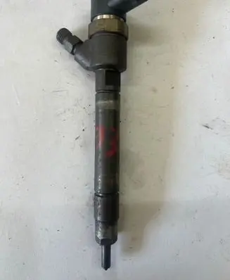 Fuel injector